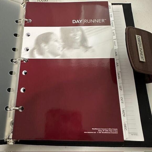 Day Runner Brown Striped Planner Binder Rings 1 1/8" Magnetic Snap calendar - Picture 5 of 11